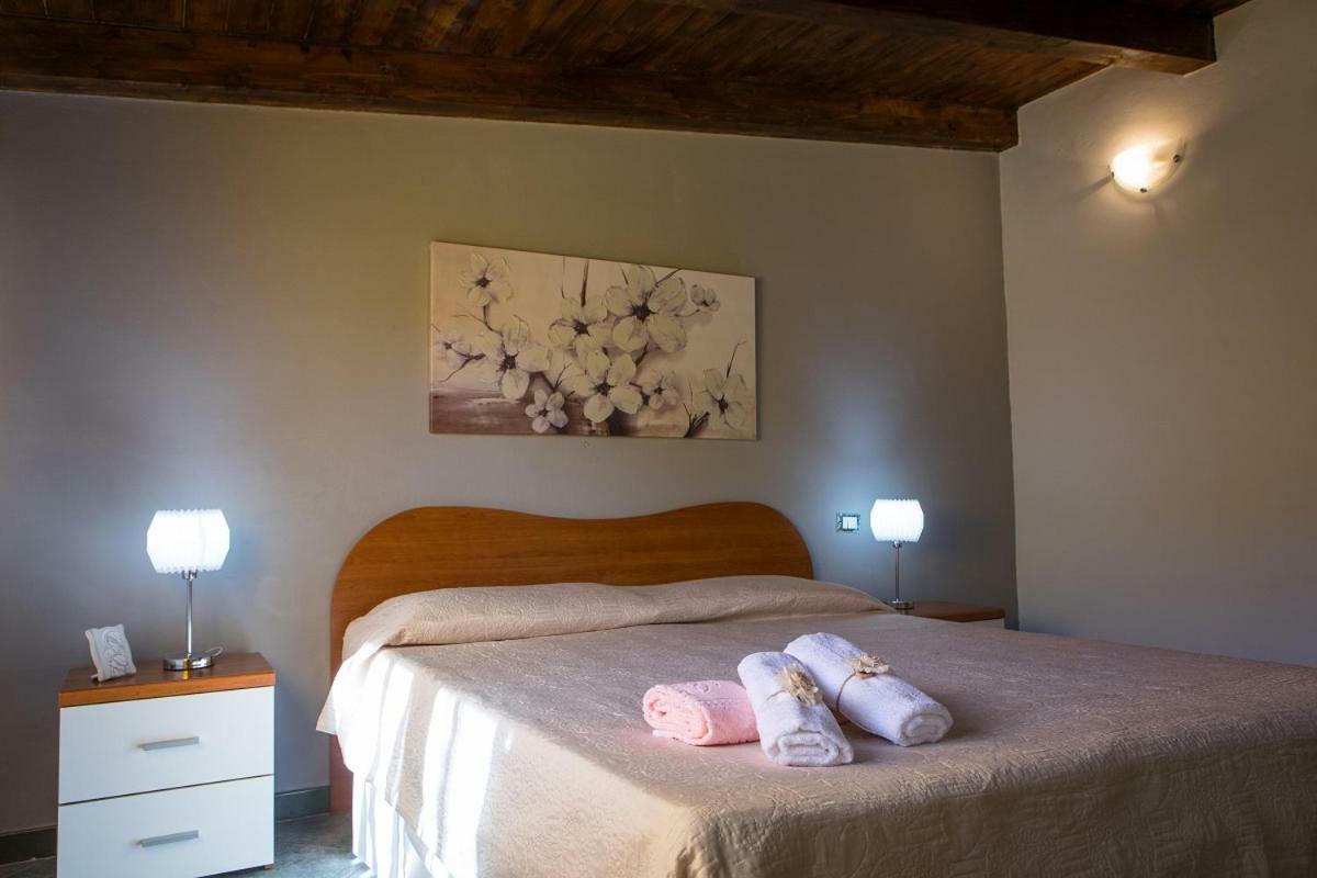 Casa Vacanze Fede Santo Stefano di Camastra Eksteriør billede